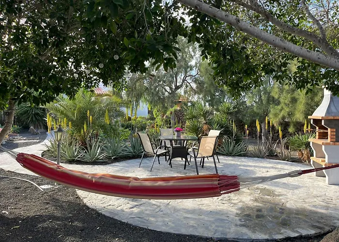 Home2book Casa Julianna, Dream Oasis With Pool بيت للعطل لاجاريس