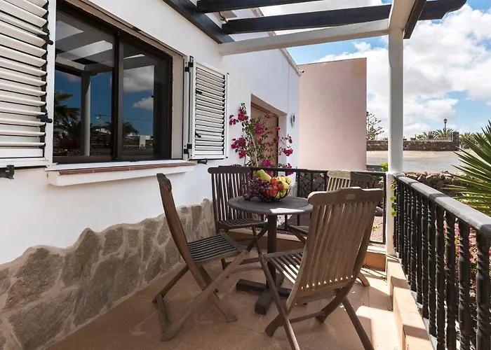 Semesterbostad Home2book Casa Julianna, Dream Oasis With Pool